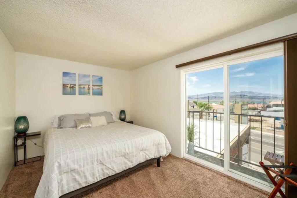 Pool King Lake Suite-Walk To Dt & Lake! Lake Havasu City Dış mekan fotoğraf