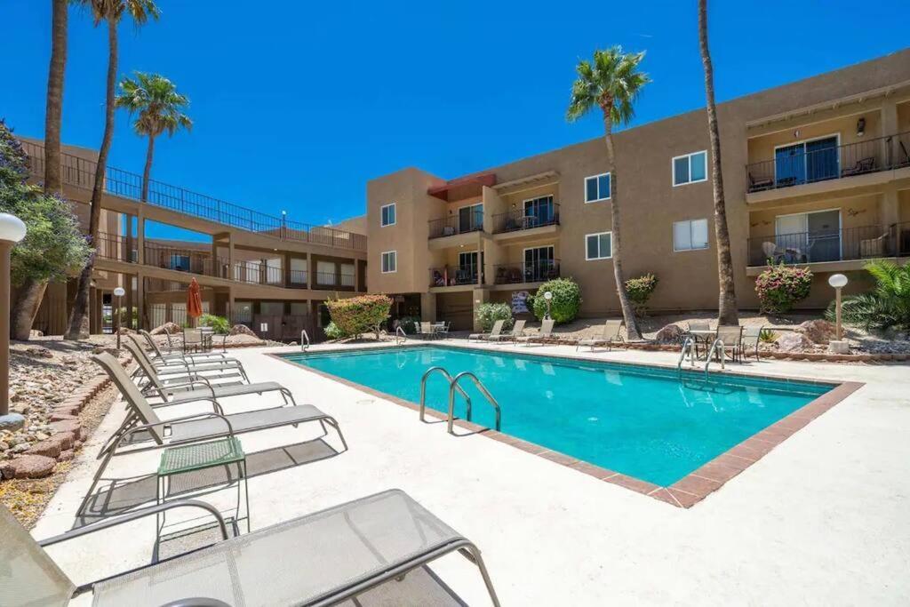 Pool King Lake Suite-Walk To Dt & Lake! Lake Havasu City Dış mekan fotoğraf
